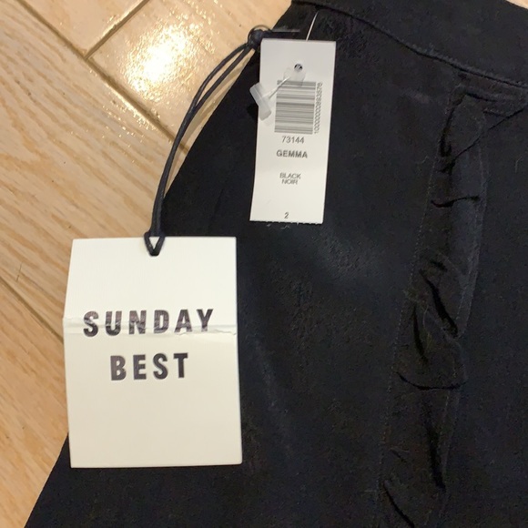 NWT aritzia Sunday best shorts - Picture 2 of 2